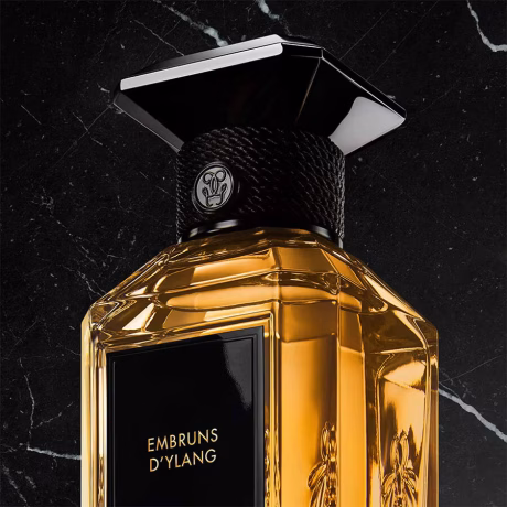 201123_TLE_GUERLAIN_CLOSE_UP_BOUCHON_03_EMBRUNS_D_YLANG_I