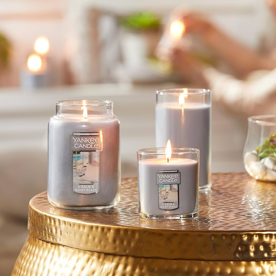 Yankee Candle Classic Medium Jar Candles Scented Candle A Calm & Quiet Place 411 g - imagine 2