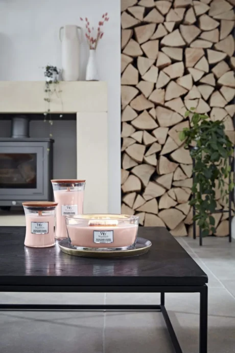 WoodWick Large Hourglass Candles Scented Candle Pressed Blooms & Patchouli 609,5 g1