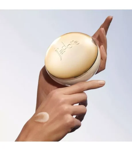 j-adore-les-adorables-scented-body-scrub