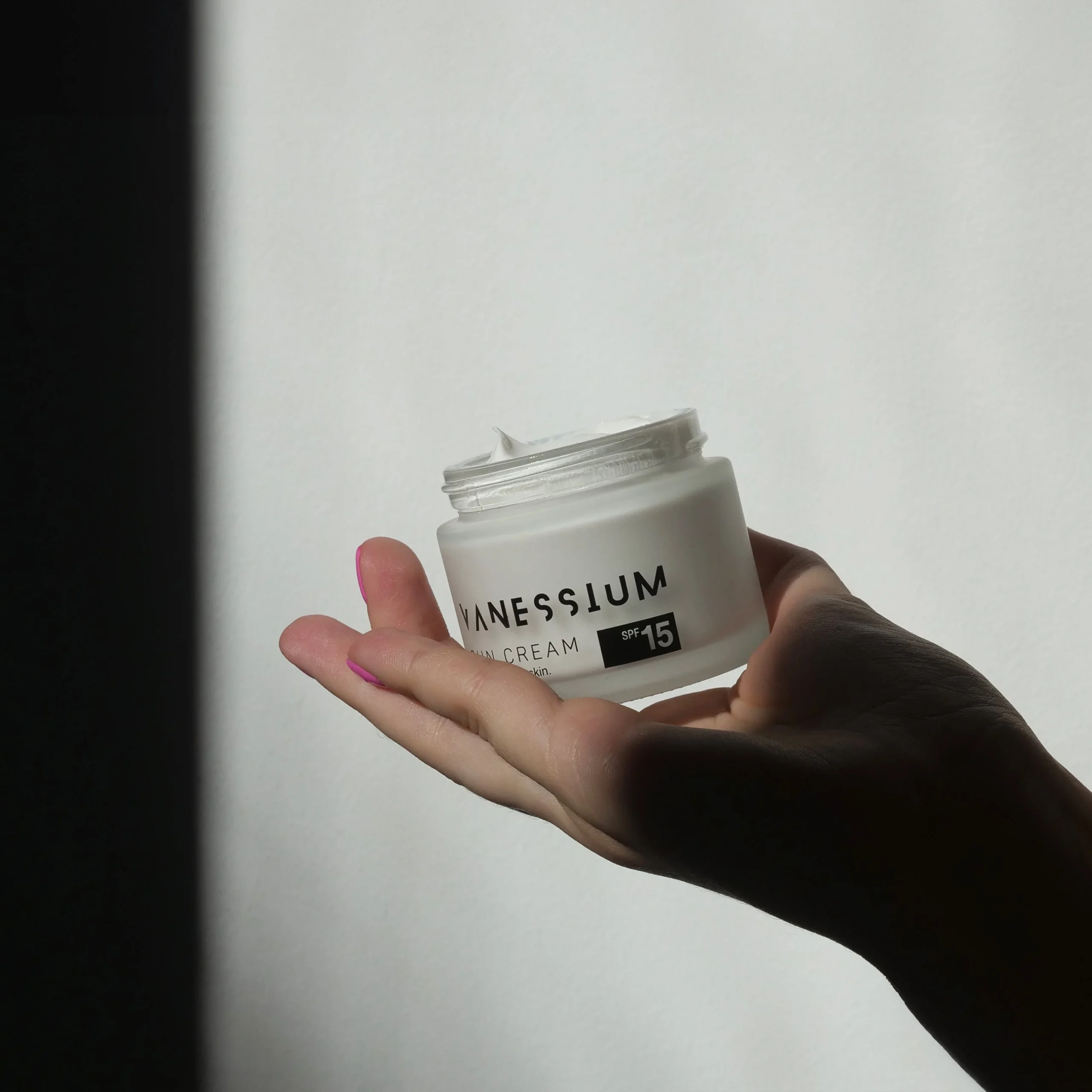 VANESSIUM Suncare Glow Effect Lift Skin Sun Cream SPF 15 50 ml - imagine 3