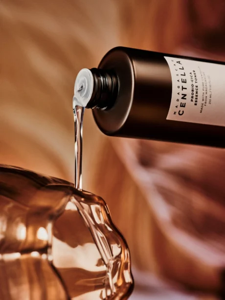 madagascar-centella-probio-cica-essense-toner-210ml