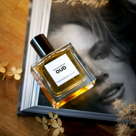 pol_pl_Voluptuous-Oud-Extrait-1377_3
