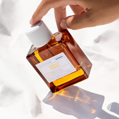1467328-KORRES-VANILLA-FREESIA-Eau-de-Toilette-50-ml.144403c8