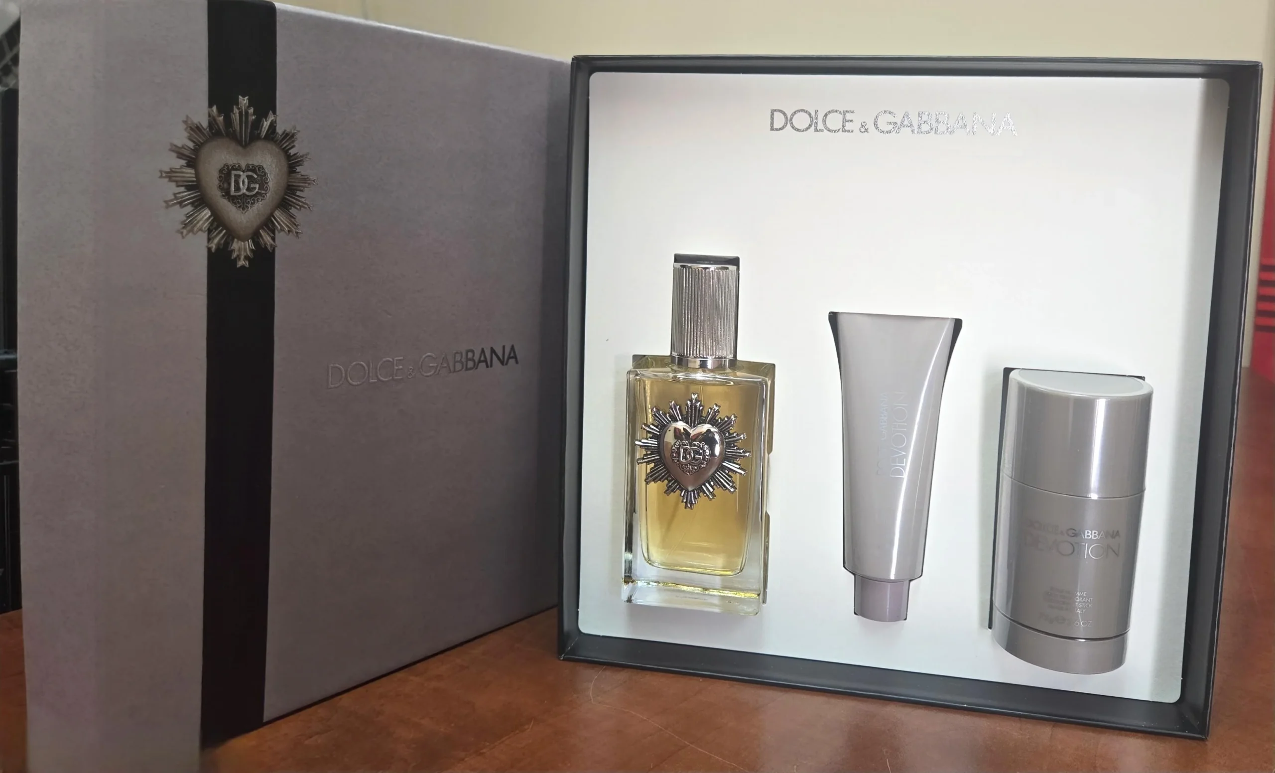 Dolce & Gabbana Devotion Pour Homme EDP 100 ml + DST 75 g + SG 50 ml (Barbati) - imagine 3
