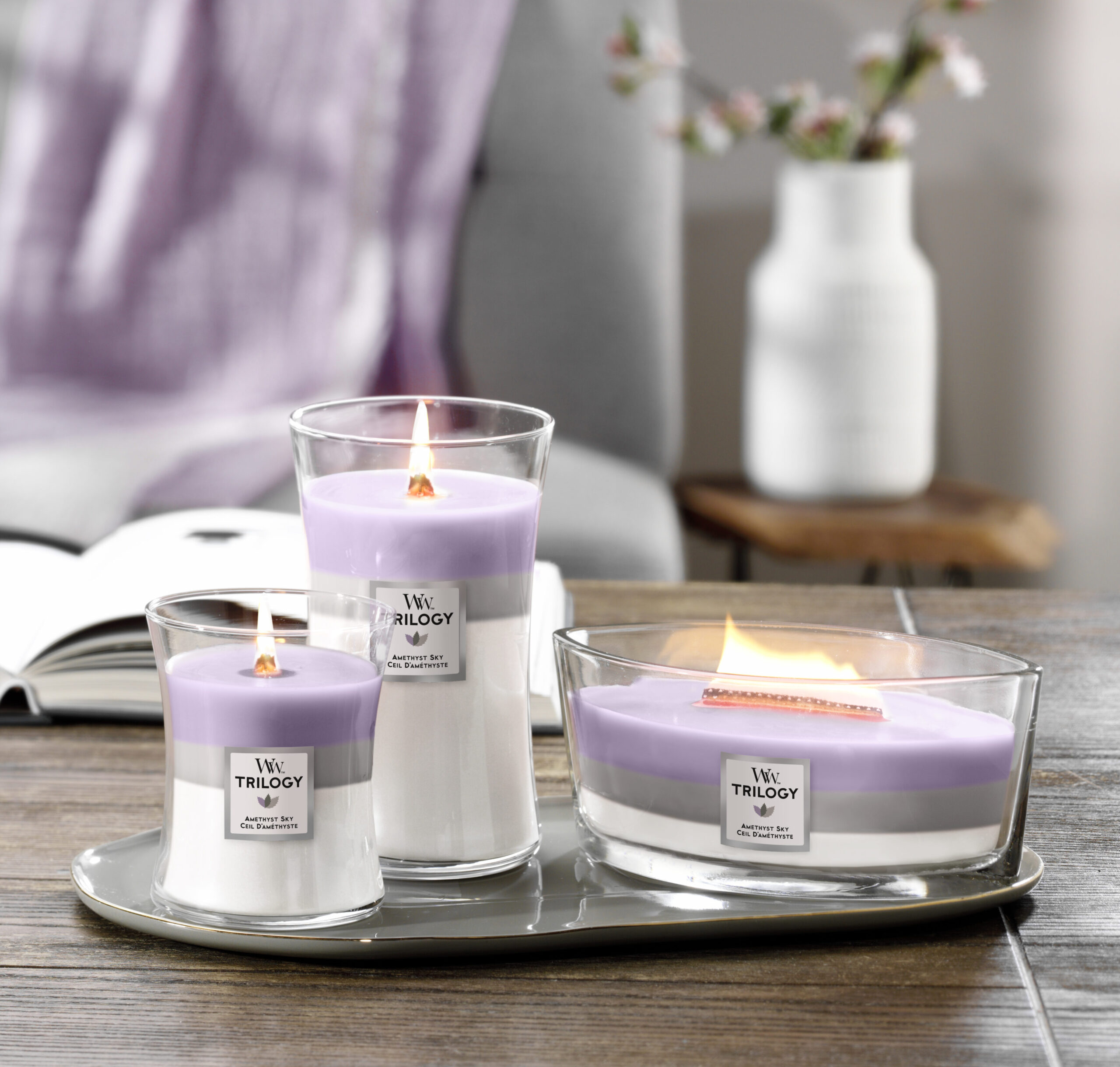 WoodWick Trilogy Medium Hourglass Candles Scented Candle Amethyst Sky 275 g - imagine 2