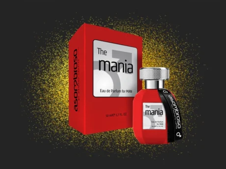 1116_the-mania-man-50ml-group-black-background
