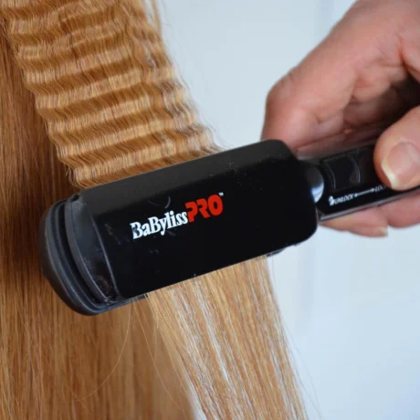 big_babyliss-pro-BAB2658EPCE-karbownica-do-wlosow-podczas-pracy
