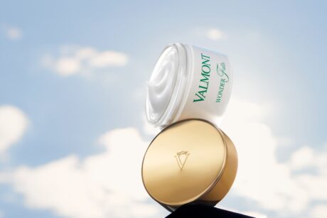 cleanser_7050490_valmont_purity_wonder_falls_hero_2