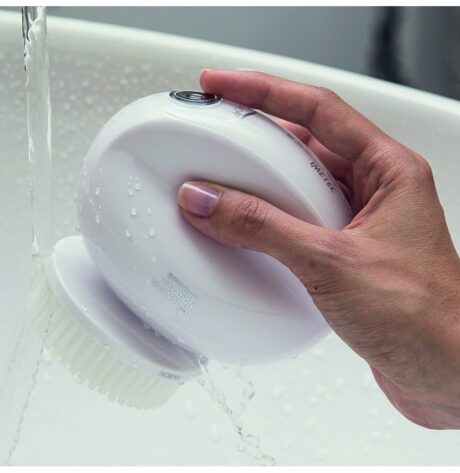 imetec-body-cleansing-pro-spazzola-massaggiante-per-la-pulizia-del-corpo (1)