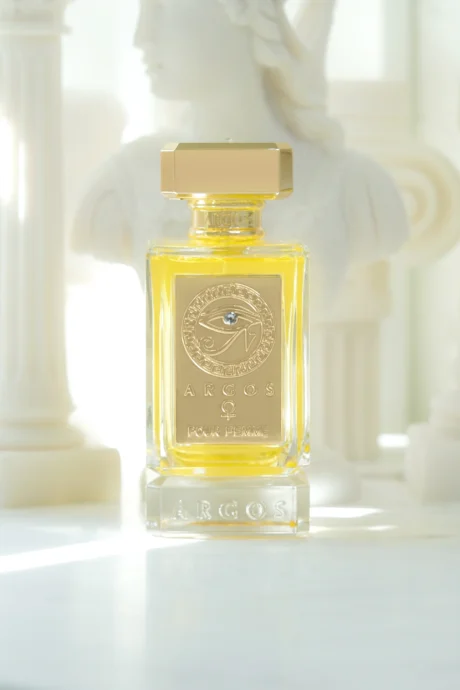 ArgosPourFemmePerfumeNewCrystalBottleCandidShot_4