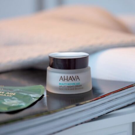 uplift_night_cream_50ml_lifestyle