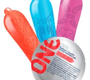 ONE Tattoo Touch x12 Prezervative Texturate 53 mm