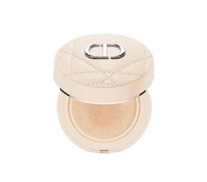 Christian Dior Forever Skin Cushion Pudră compactă 010 Corect 10 g